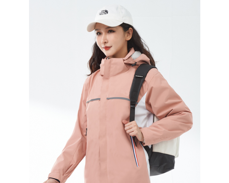 2023新款沖鋒衣，時尚爆款女士沖鋒衣，情侶沖鋒衣，沖鋒衣定做工作服定制職業(yè)裝定做。